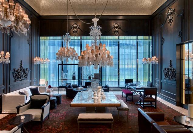 ©Baccarat Hotel NYC – Courtesy of Baccarat Hotel NYC - The Petite Salon